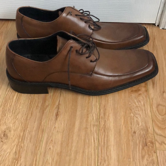 Men’s Kenneth Cole dress shoes. Size 8M. Run bigger than 8, toe bed is narrow. - Picture 1 of 4